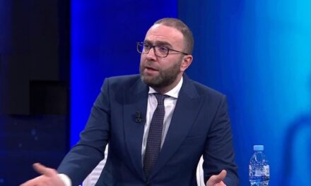 Berisha në arrest shtëpie, Bardhi: Do vijojmë kaosin në Kuvend, nuk ka për të patur normalitet