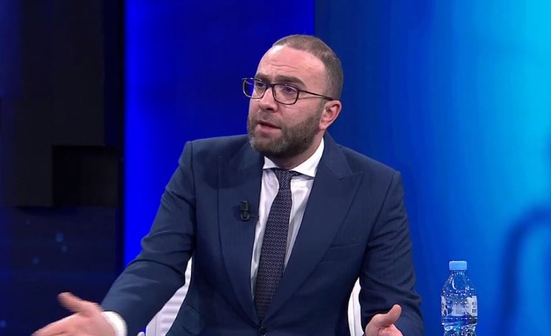 Berisha në arrest shtëpie, Bardhi: Do vijojmë kaosin në Kuvend, nuk ka për të patur normalitet