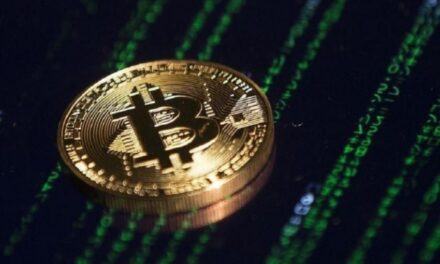 Bitcoin ngjitet mbi 42 mijë dollarë me një kërcim prej 5.7%