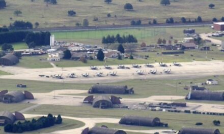 Mediat britanike: SHBA planifikon të zhvendosë armë bërthamore në Britani