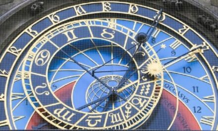 Ora më e vjetër astronomike në botë ende punon në zemër të Pragës