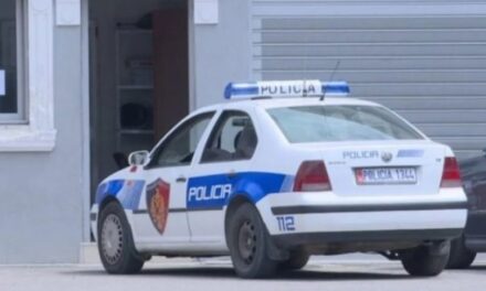 E rëndë në Fier! Tentoi të përdhunonte motrën e tij 16-vjeçe, arrestohet 26-vjeçari