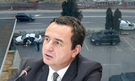 Planet për atentat? Media serbe: Kurti ka udhëtuar urgjentisht në Britani, takim me inteligjencën M-I6!