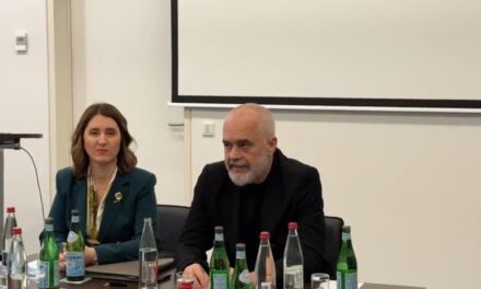 Rama takim me shqiptarë në Luksemburg: Çfarë na pengon për votën e emigrantëve