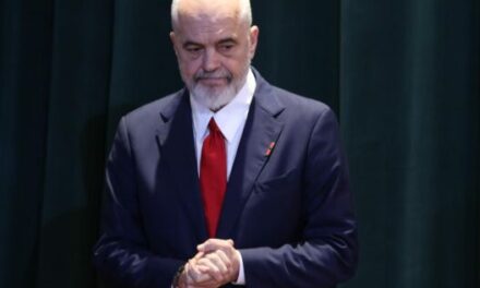 “Trumpi është Trumpi”, Rama flet për NATO-s dhe intervistën e Putin për sulmin ndaj Ukrainës: Në rajon, kemi shumë harta! Do të hapej Kutia e Pandorës