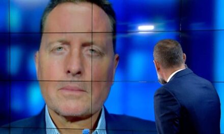 Kush ua zuri gojën Berishës dhe mediave të tij, që heshtin për dhëndrin e Donald Trump?