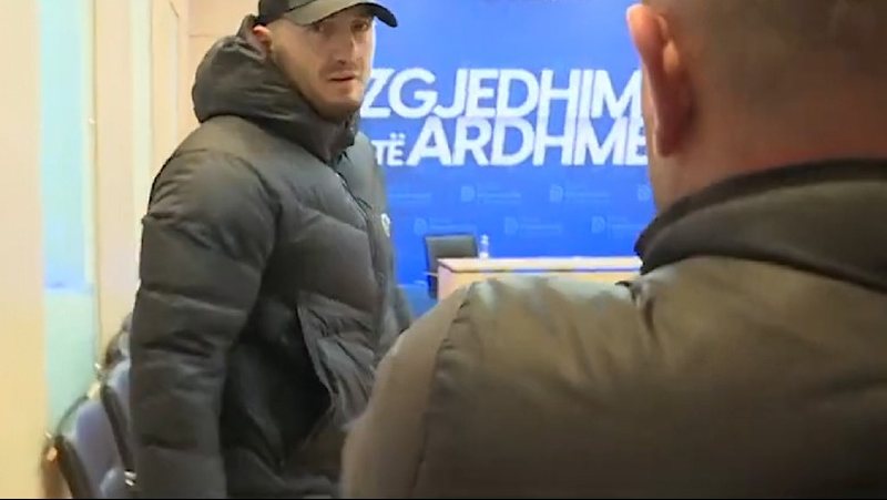 Ky person është një nga provat në dosjen e non grata-s britanike për Berishën?