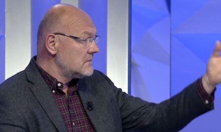 Auron Tare: Pas dhëndrit të Donald Trump ka njerëz më të rëndësishëm se ai, në Sazan i çova unë