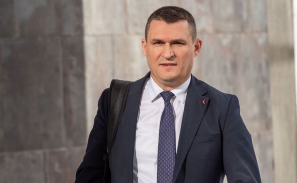 “Zero kallëzime nga Tatimet dhe Doganat”, Altin Dumani: Ne nuk jemi shkopi magjik që të kontrollojmë çdo gjë! Nuk referojnë…