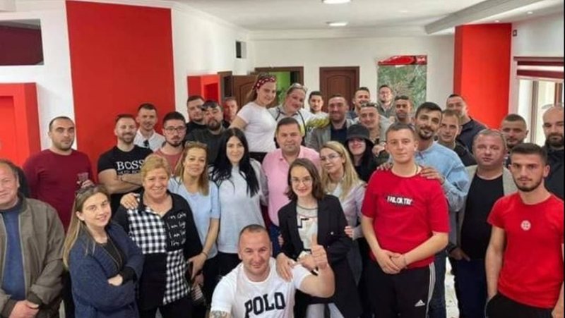 Përçarje brenda PL-së! Meta tha se strukturat janë inekzistente, i përgjigjet Braimllari: Pallavra