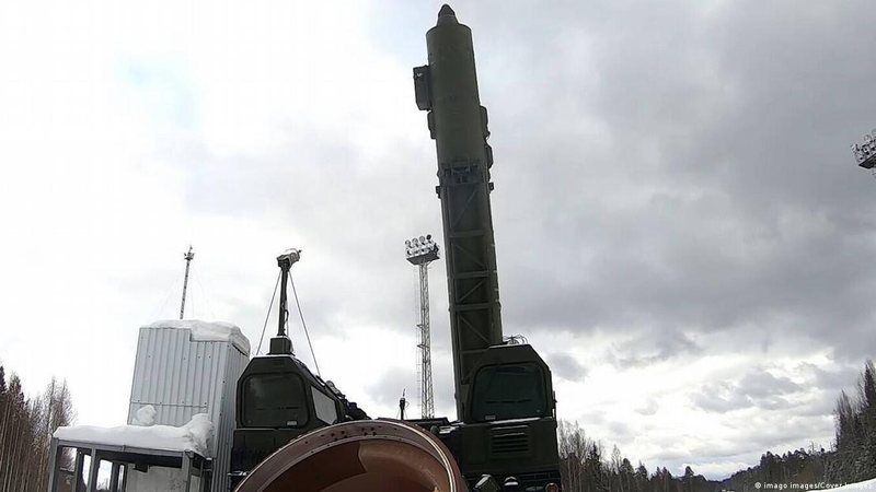 A do të stacionojë NATO-ja armë bërthamore në kufi me Rusinë