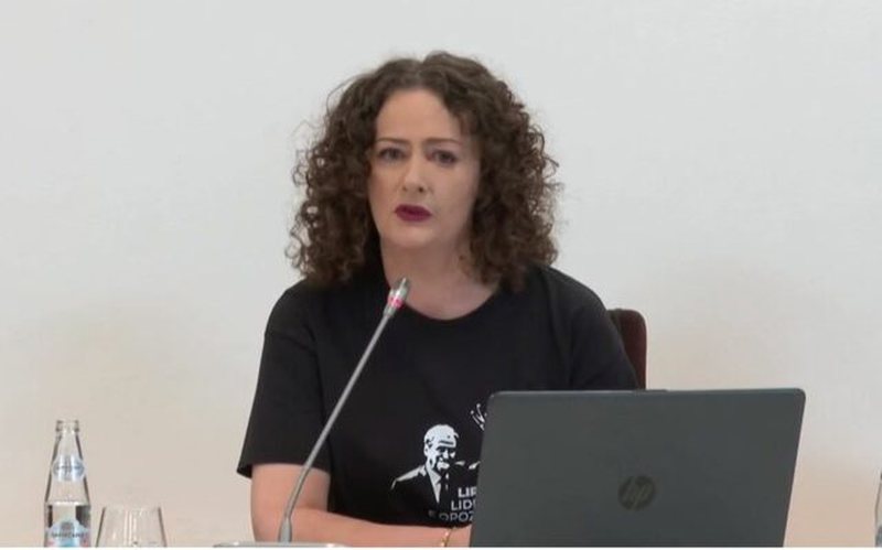 Argita Malltezi sulmon SPAK: Je pse po e mbajnë në arrestin babin dhe Abin