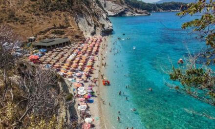 Shqipëria, “parajsa” e turistëve nga Kosova – Pse është më mirë se Greqia dhe Turqia dhe rreziku që i kanoset