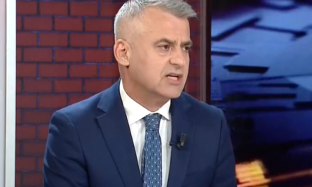 Vangjel Dule: Shqiptarët në Greqi i ndryshuan emrat nga qejfi! Nuk i linte komunizmi të kishin emra kristianë