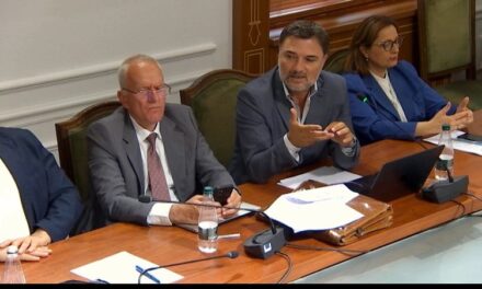 “Të gjithë goditen, veç Ramës”, Dumani i përgjigjet Alibeajt: S’plotësojmë orekset mediatike, duhet të ketë prova që të nisen hetimet