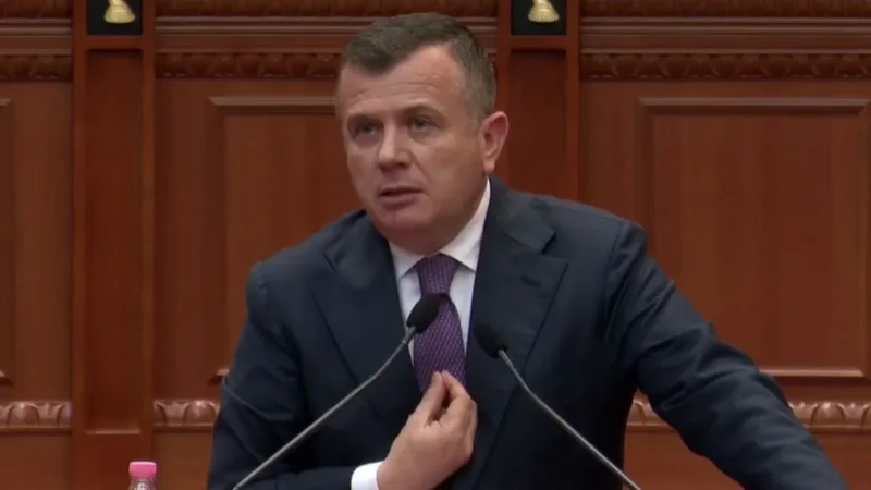 “Njëlloj si kur u vra Azem Hajdari”, Balla – Rithemelimit: Përdorët politikisht dhunimin e avokatit Mëngjesi, tërhiquni