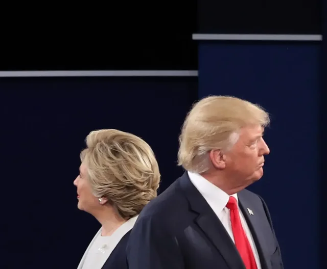 Hillary Clinton: Trump vs Biden, një zgjedhje midis kaosit dhe kompetencës