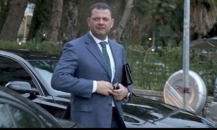 Konflikti për pronën në Velipojë, Tom Doshi kallëzon vëllezërit Molla se i kanë bërë presion, policia nis hetimet