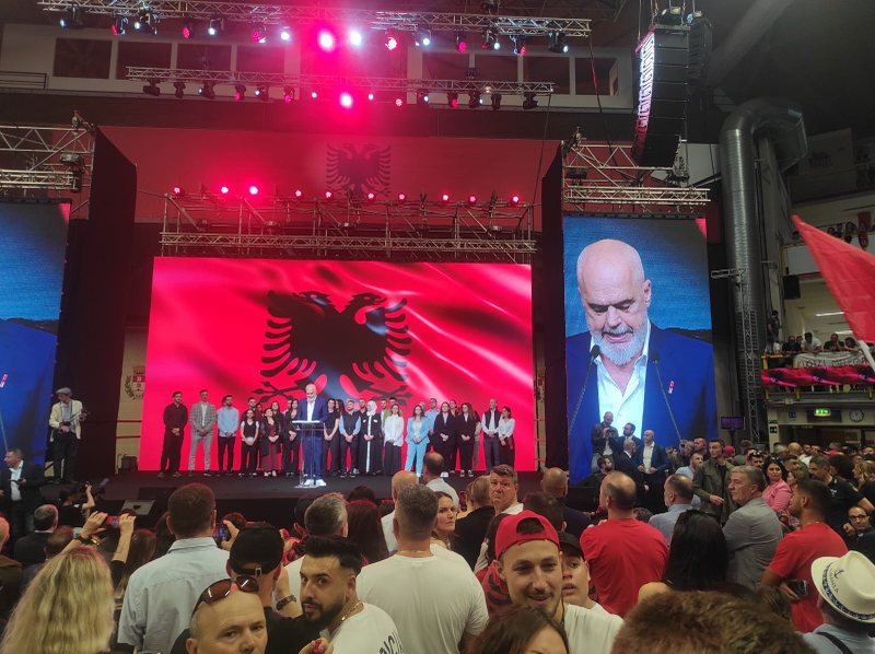 Rama zbulon pse u shty turi me emigrantët në Londër dhe Dusseldorf: Po përgatitemi edhe për një takim në SHBA