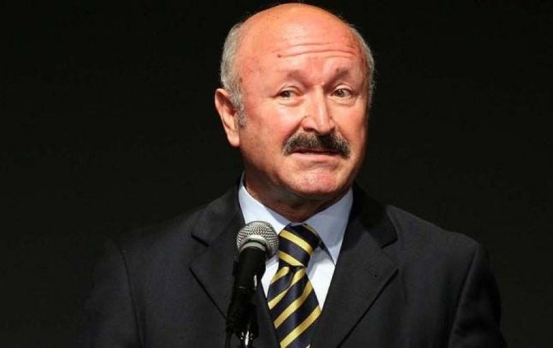 Ofendoi femrat, duke i quajtur jo shumë të mençura, Bujar Kapexhiu nuk kërkon falje: Humori është një nga zhanret më të vështira