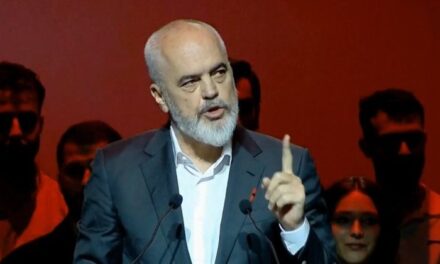 Tensionet në Parlament, reagon ashpër Rama: Mos i falni më, duhen shkatërruar përfundimisht me votë!