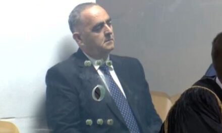 Arqile Bollano në krye të bashkisë, Beleri reagon nga burgu: Rama do pasuritë e Himarës, por ua tregoj unë atyre sa të dal nga burgu