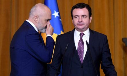 Rama – Kurtit: Dilni nga loja e maces me miun me Serbinë! Mund të ketë sukses elektoral brenda vendit, por do ngeleni pa miq