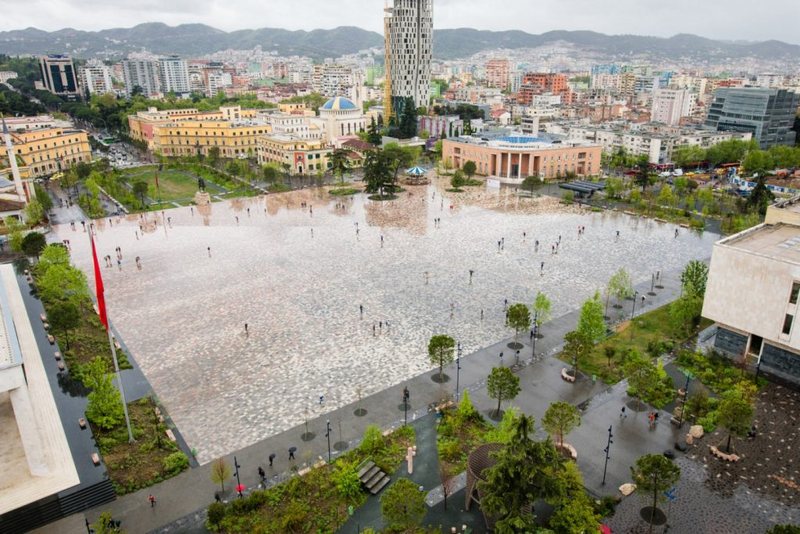 Kush e “braktisi” Shqipërinë përgjatë 12 viteve?