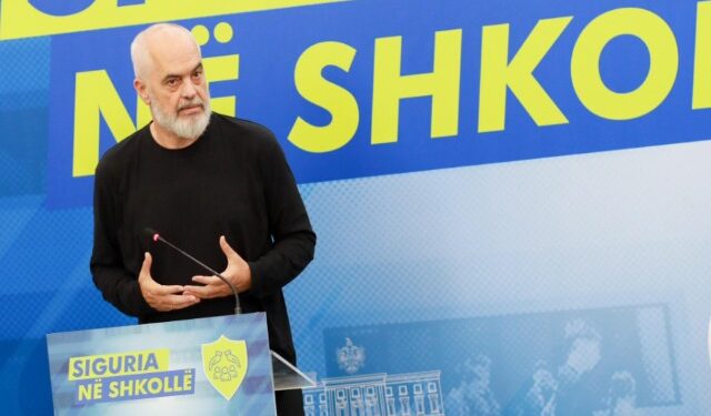 Oficerët në shkolla, Rama: Fuqizohet autoriteti i shkollës, rritëm pagën e tyre në 800 euro