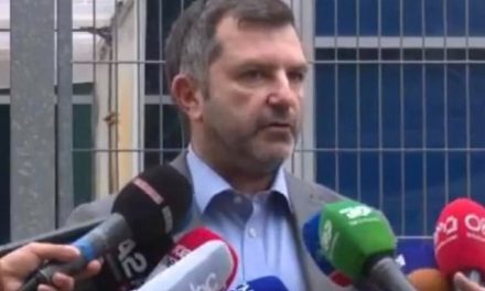 Anila Hoxha i përgjigjet Andi Bushatit: Po të tregoj se si funksionon Banda e gazetarëve të SPAK