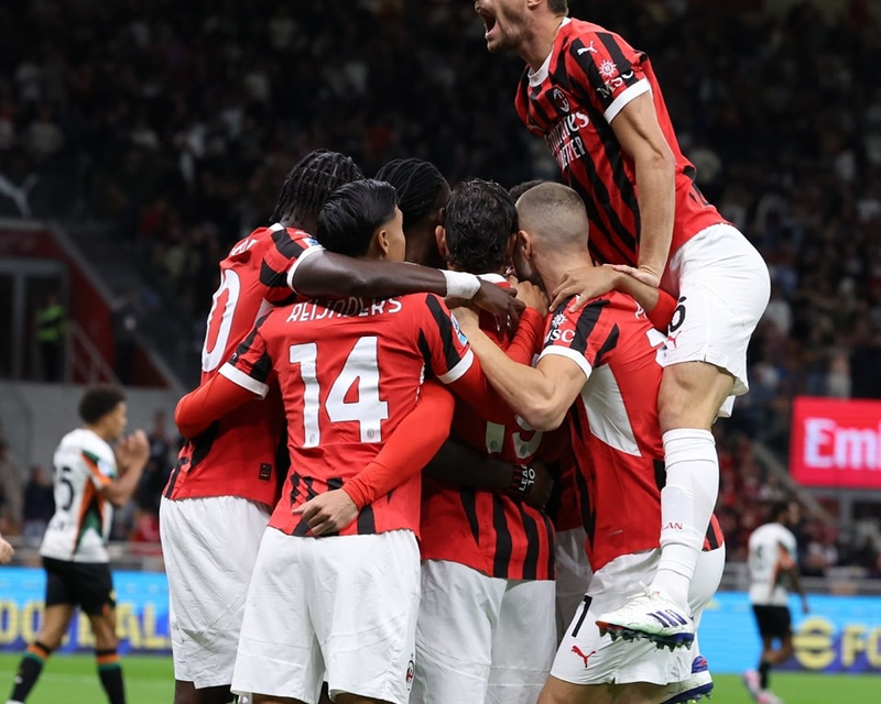 Milani merr fitoren e parë në Serie A, ‘poker’ 4-0 Venezias