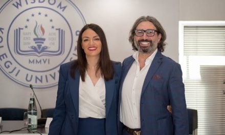 Skandali/ Shiste diploma, arrestohet pronari i Kolegjit Universitar “WISDOM” në Tiranë