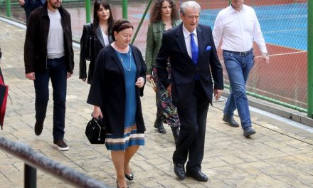 Një dosje e re për Zen Boronicën dhe Liri ‘filantropen’ – Nga kulla me frëngji tek 20 milionë euro pasuri, si u pasurua Familja Berisha