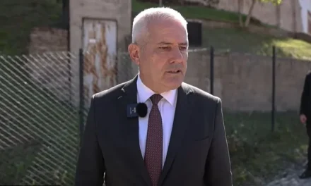 Një vit pas sulmit në Banjskë, ministri Sveçla: Serbët po përgatiten të na sulmojnë, ne do përgjigjemi