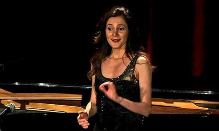 Sopranoja shqiptare Blerta Zhegu flet për sukseset dhe vështirësitë e jetës në Francë