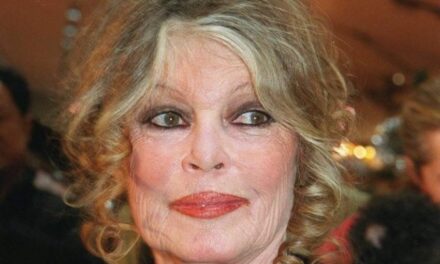 Brigitte Bardot, hyjnesha e përjetshme mbush 90-vjeç