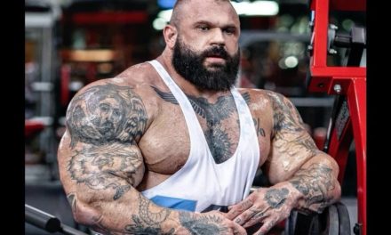 Vdes në moshën 36 vjeçare sportisti i njohur “bodybuilder”, konsumonte 16 mijë kalori në ditë