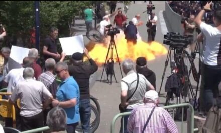 Protesta e opozitës/ Deputeti i PS zbulon detajet: Ja si do të reagojmë në rast trazirash