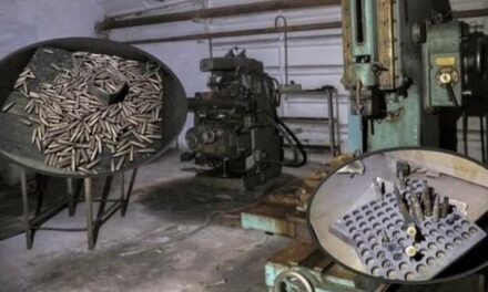 Shqipëria rizgjon fabrikat dhe uzinat e armëve