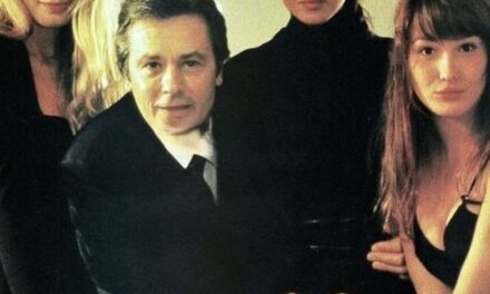 Monica Bellucci dhe Alain Delon bashkë nën shoqërinë e Claudia Schiffer dhe Carla Bruni!