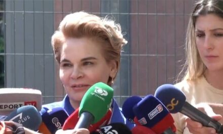 “SPAK-u na bëri nder me Monika Kryemadhin! Një kuçedër si ajo…”