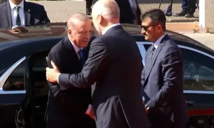 Presidenti turk Erdogan mbërrin në Kryeministri, takohet me Ramën