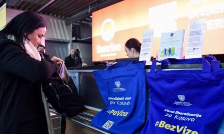 Shtyhet sërish hyrja në fuqi e rregullave të reja të hyrjes në BE