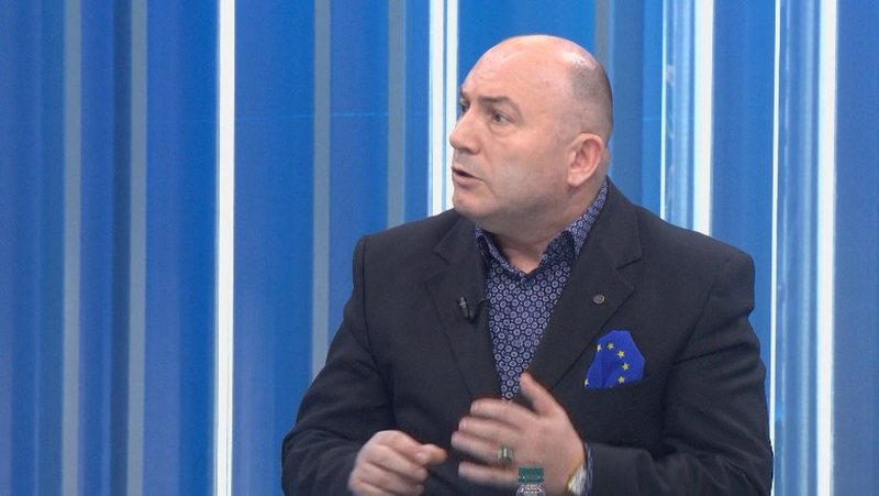 Azgan Haklaj: Meta po kërkonte azil politik