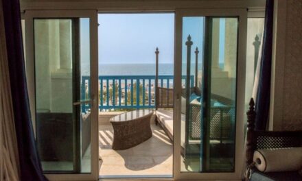 Turizmi, synohet 2-fishim i netë-qëndrimeve në 2030