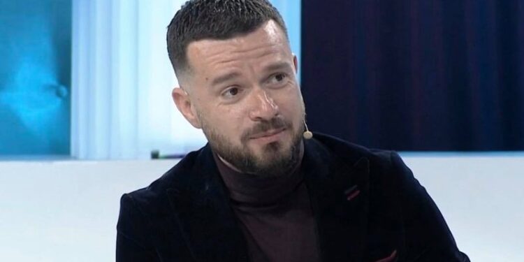 “Meta do arratisej në Hungari si Gruevski”, Curri: Çfarë zbuloi përgjimi i policisë