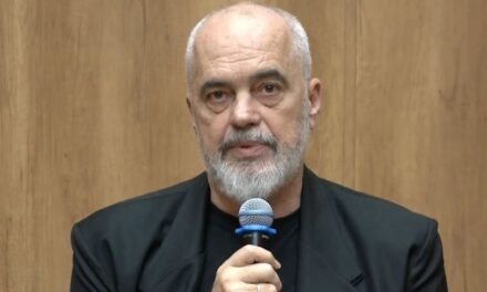 Konsultimet për mbylljen e ‘TikTok’ dhe ‘Snapchat’, Rama: Nuk është zgjidhje e problemeve, por ngushton hapësirën që nxit dhunë