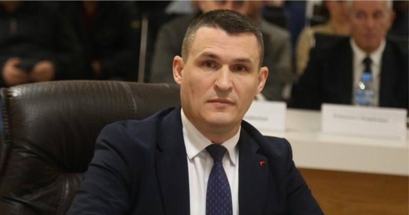 Çmontimi i rrjetit ndërkombëtar të kokainës në Shqipëri, reagojnë Dumani dhe prokurori i SPAK Xholi