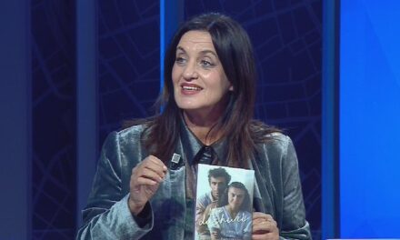 Panairi i parë pa Kadarenë/ Petro: Një ndër ata shkrimtarë që deri ditën e fundit ka takuar njerëz…