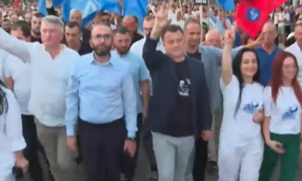 Protesta e “Mosbindjes civile”, policia paralajmëron PD-në: Bllokimi i rrugëve, vepër penale! Do mbani përgjegjësi para ligjit!